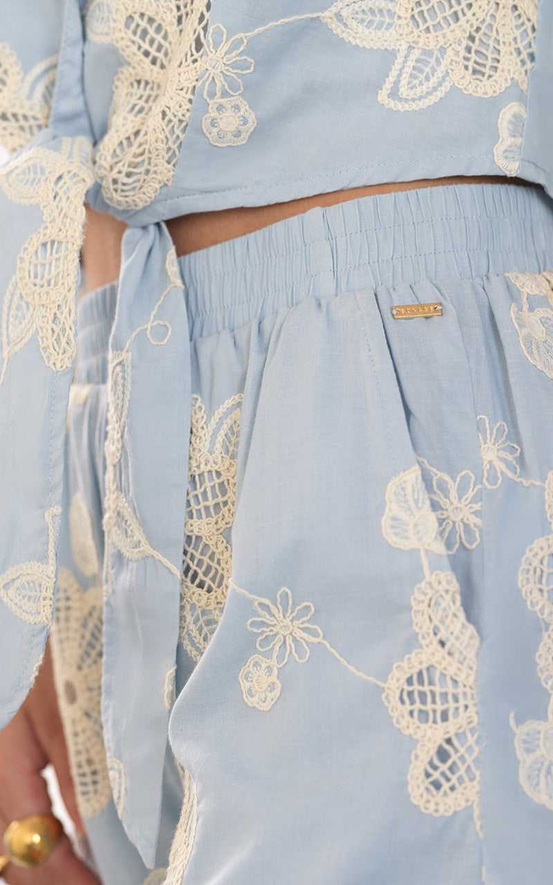 BLUE MEADOW LACE SHORT