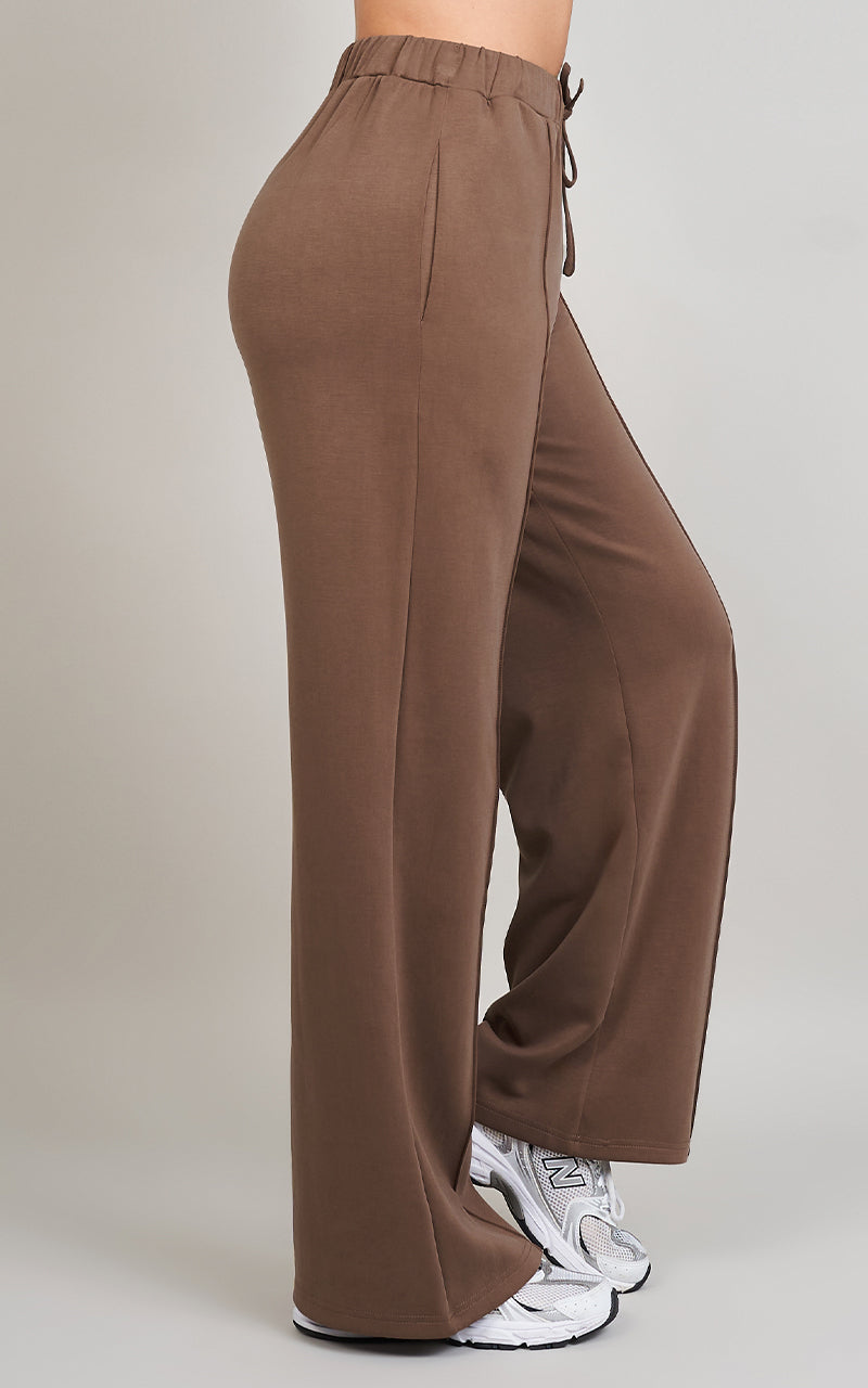 JET SET SWEATER & PANTS