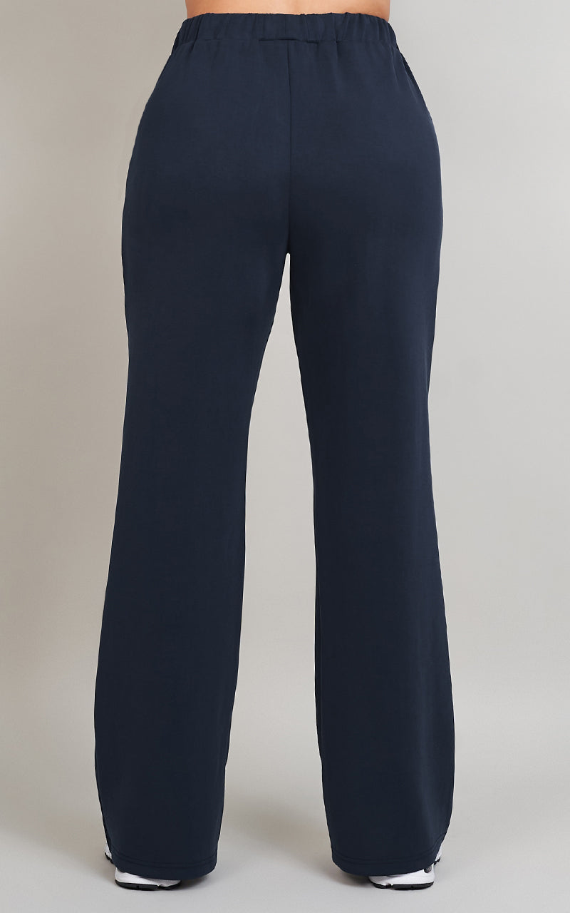 JET SET SWEATER & PANTS