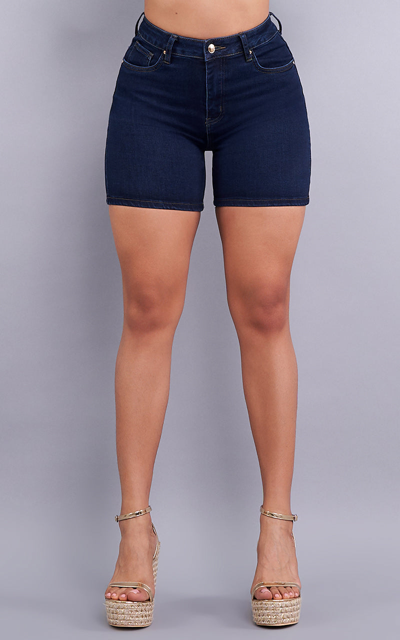 Bella Short
