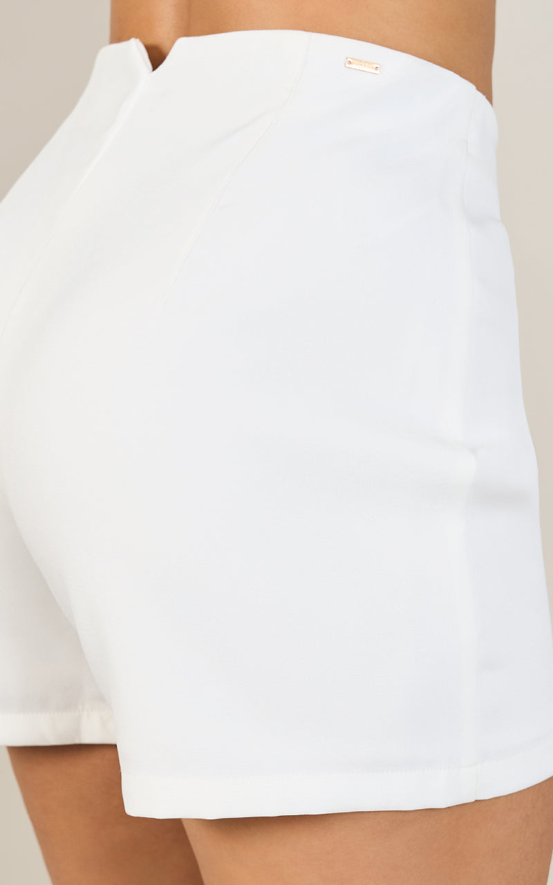 CAREZZA SHORT