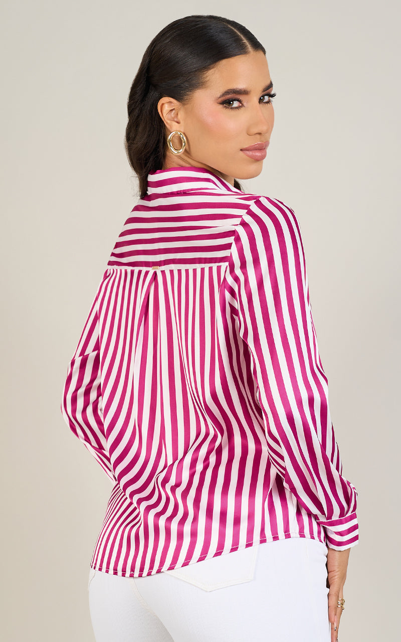 LA CAMISA DE LÍNEAS SUAVES