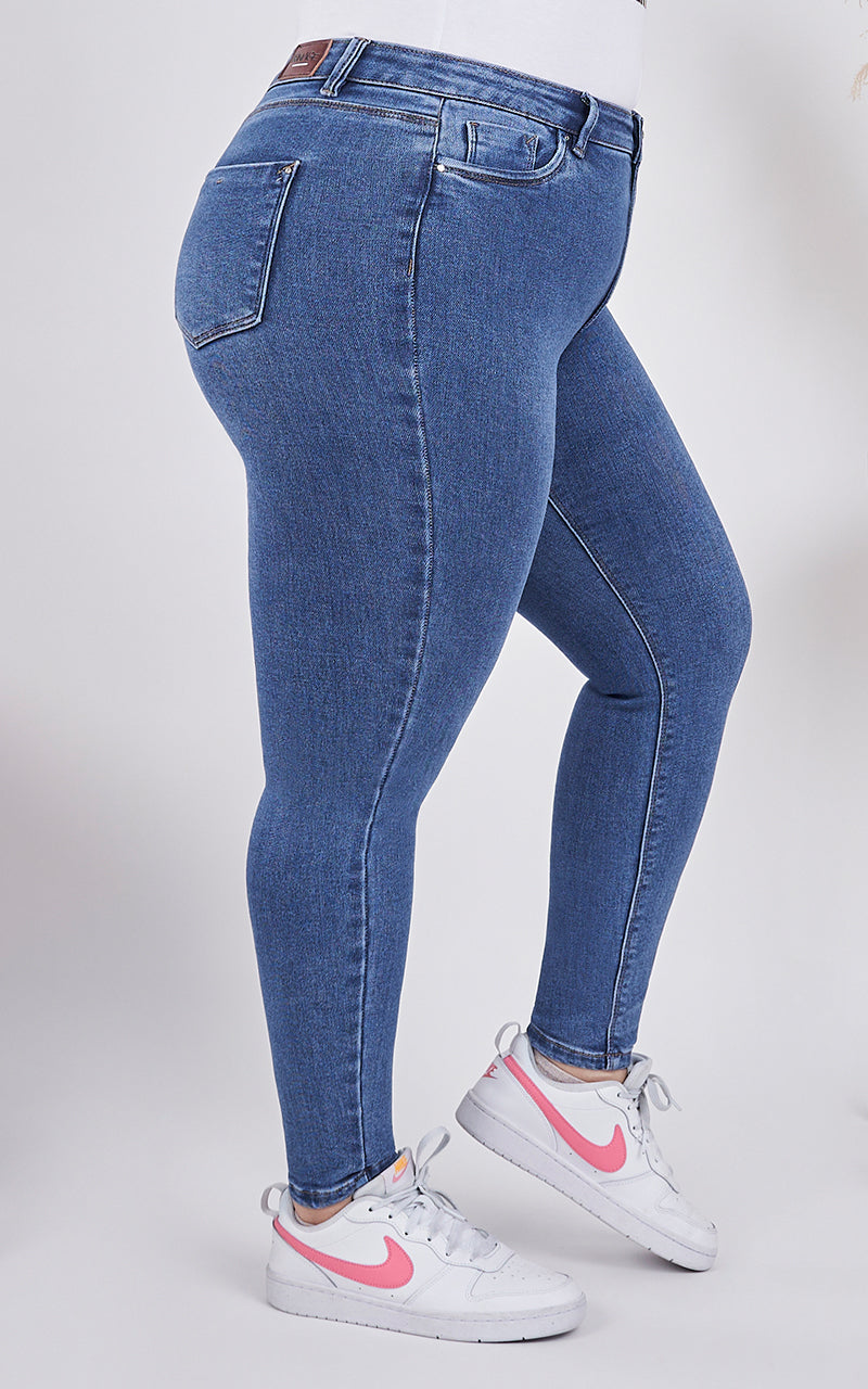 PLUS SIZE SKINNY ANKLE JEANS