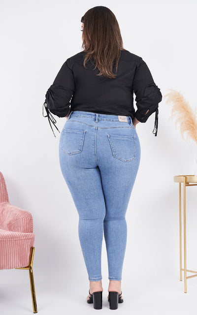 PLUS SIZE SKINNY ANKLE JEANS