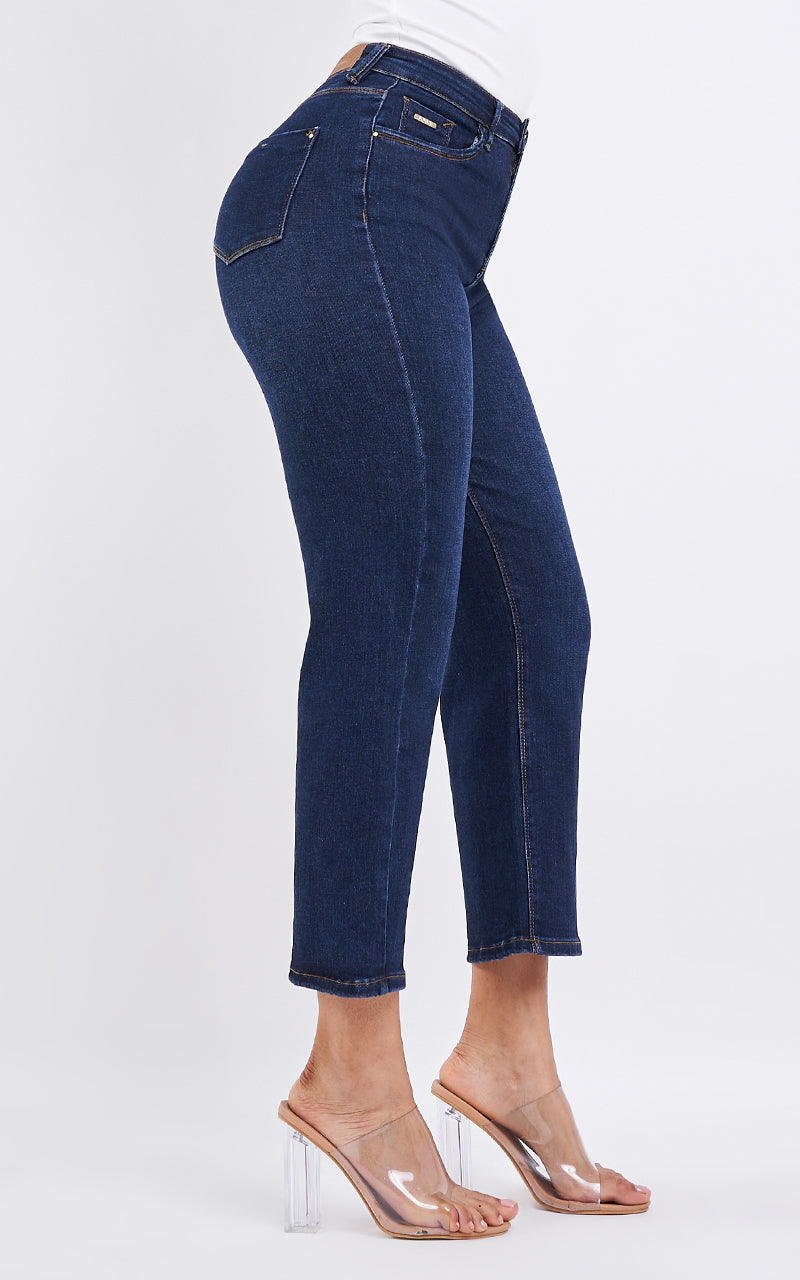 DAPHNE TOP & BASIC STRAIGHT ANKLE JEANS