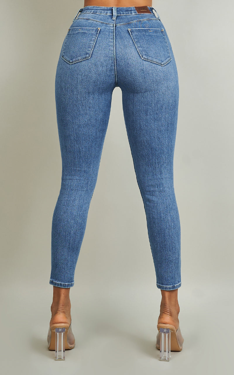 BASIC SKINNY ANKLE JEANS