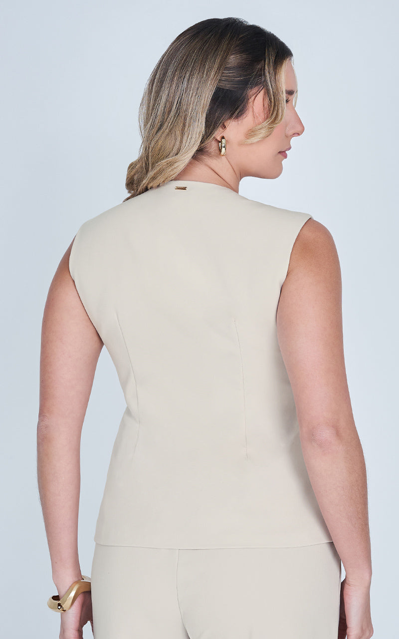 EVERYDAY ELEGANCE VEST