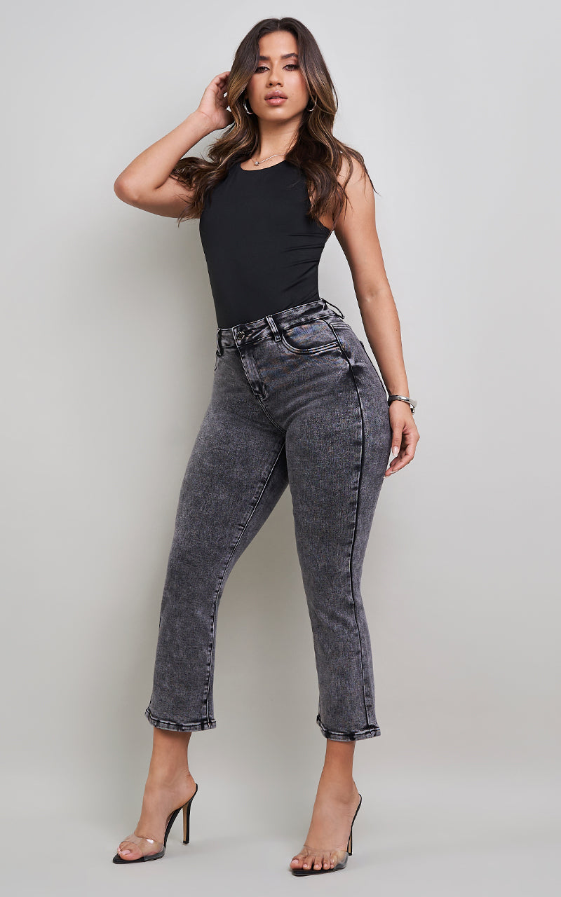 VALENTINA BODYSUIT & VIRGINIA CROPPED FLARE JEANS