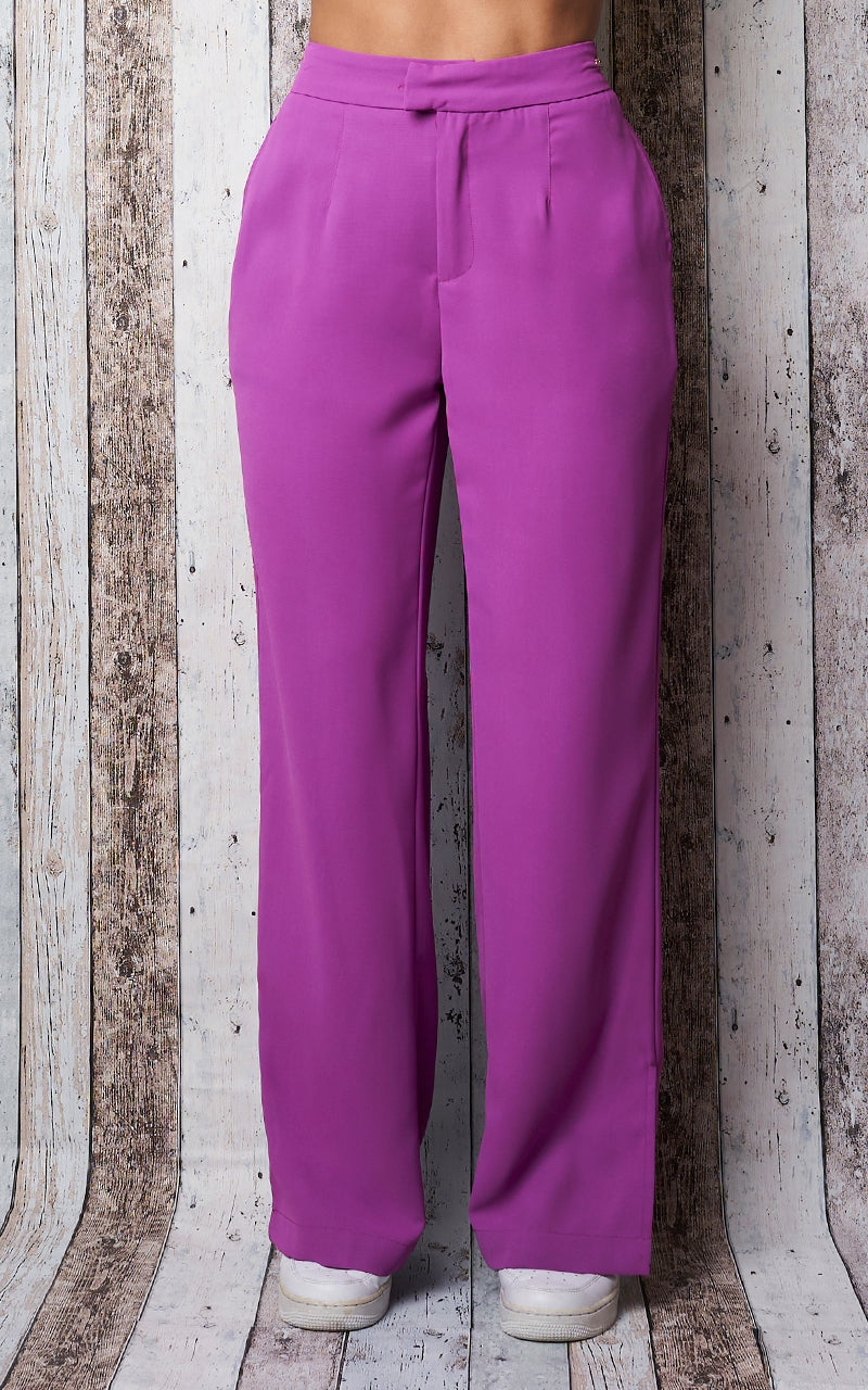 CONFIDENTLY PANTS