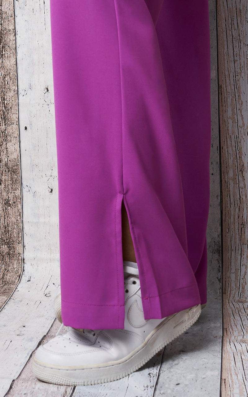 CONFIDENTLY PANTS
