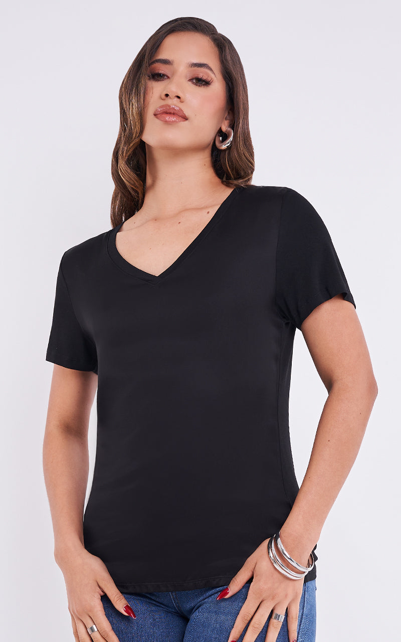 ITZEL T-SHIRT